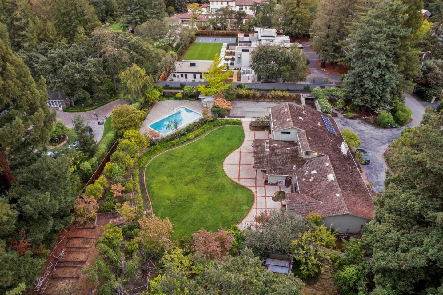 Detail Gallery Image 129 of 139 For 57 Fairview Ave, Atherton,  CA 94027 - 6 Beds | 3/1 Baths