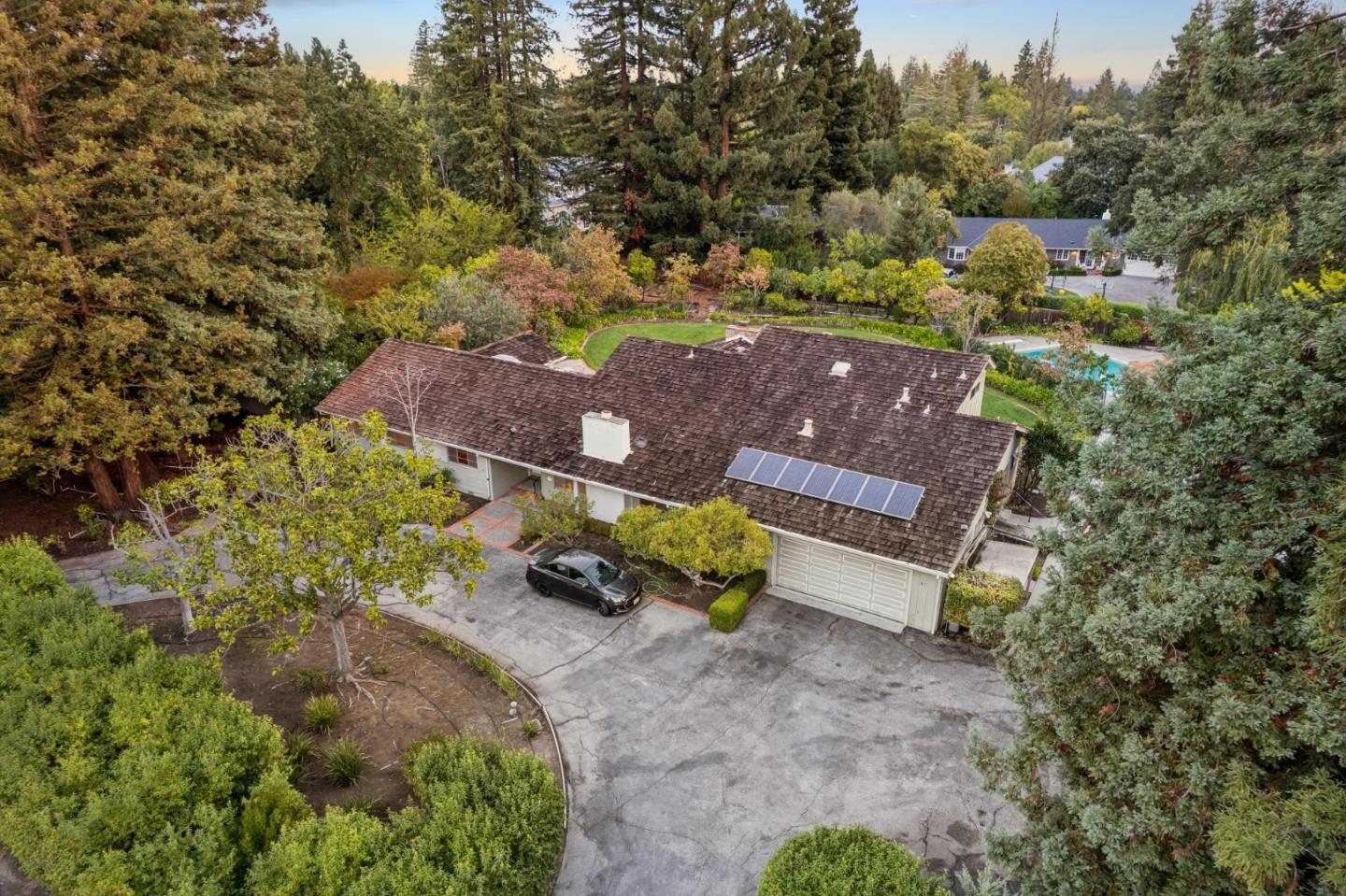 Detail Gallery Image 132 of 139 For 57 Fairview Ave, Atherton,  CA 94027 - 6 Beds | 3/1 Baths