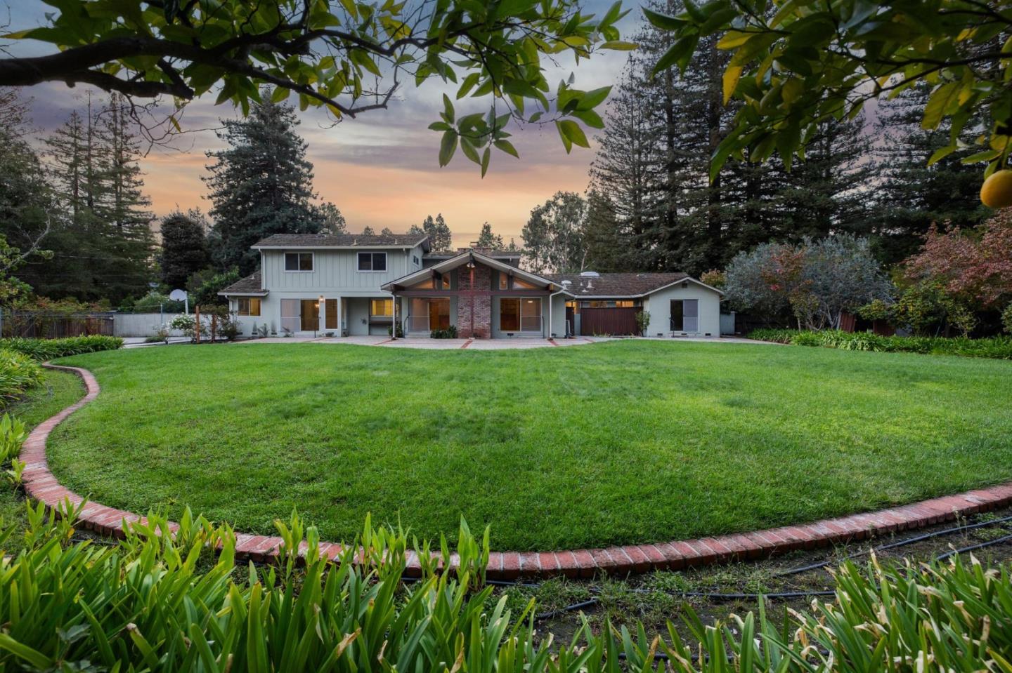 Detail Gallery Image 21 of 139 For 57 Fairview Ave, Atherton,  CA 94027 - 6 Beds | 3/1 Baths