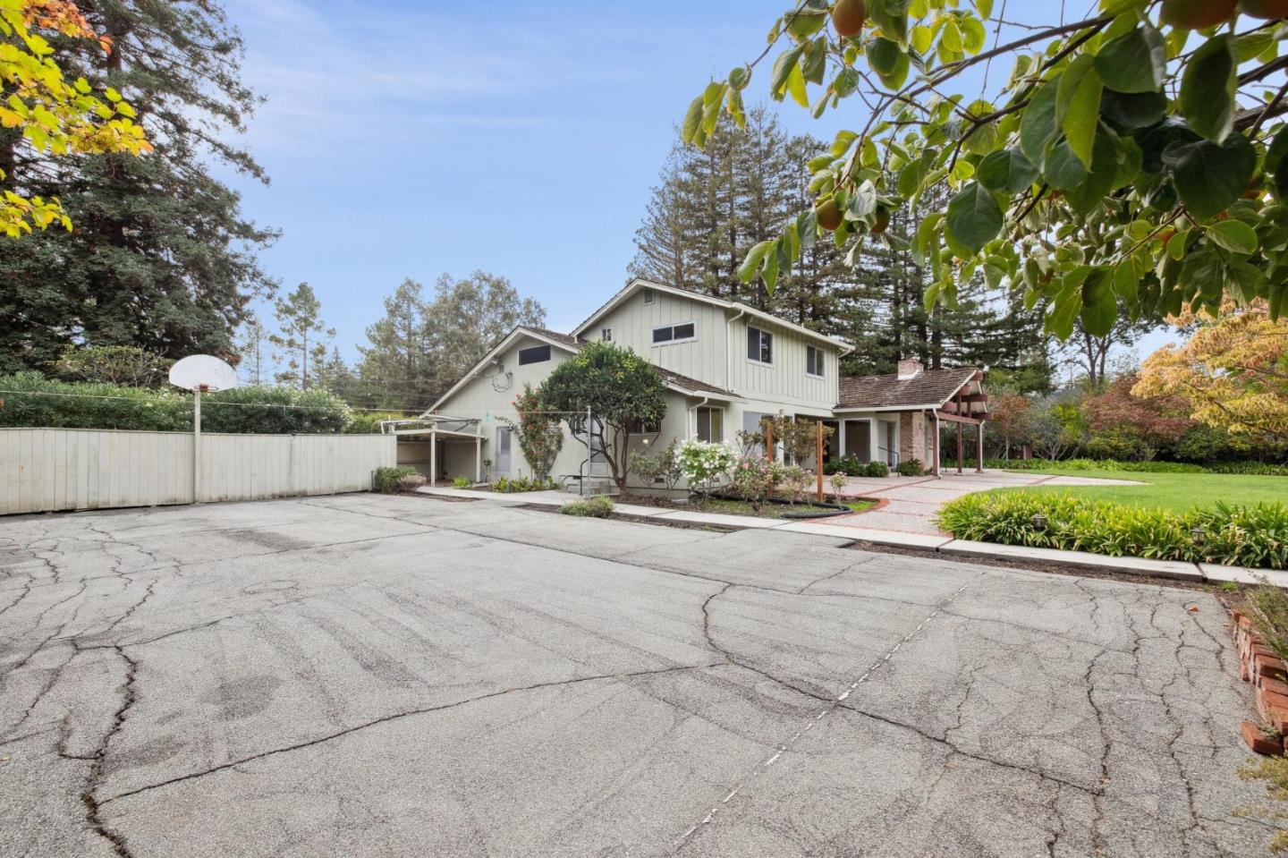 Detail Gallery Image 25 of 139 For 57 Fairview Ave, Atherton,  CA 94027 - 6 Beds | 3/1 Baths