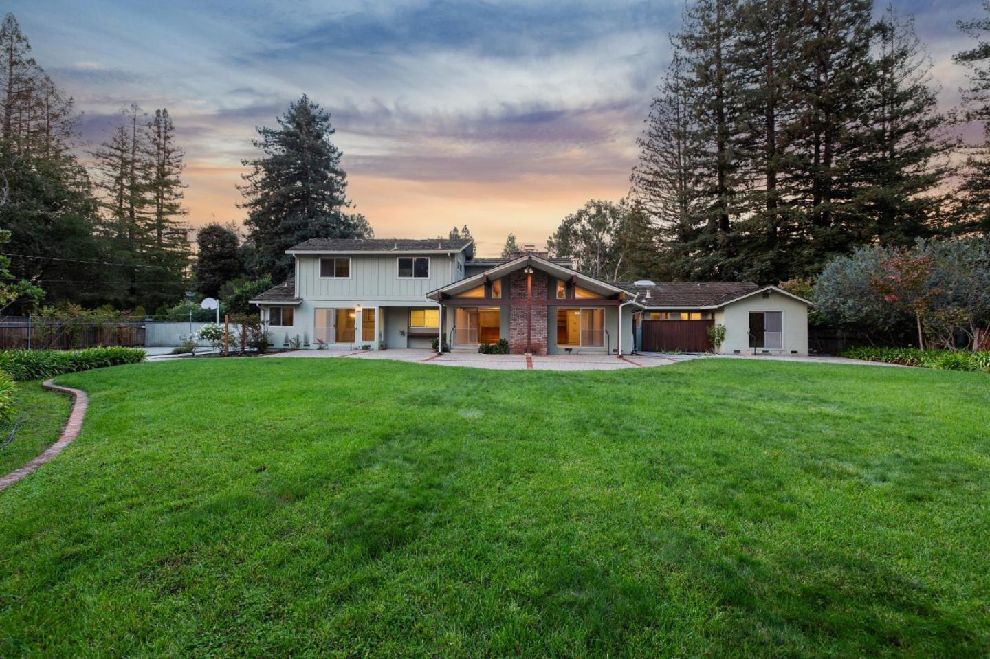 Detail Gallery Image 3 of 139 For 57 Fairview Ave, Atherton,  CA 94027 - 6 Beds | 3/1 Baths