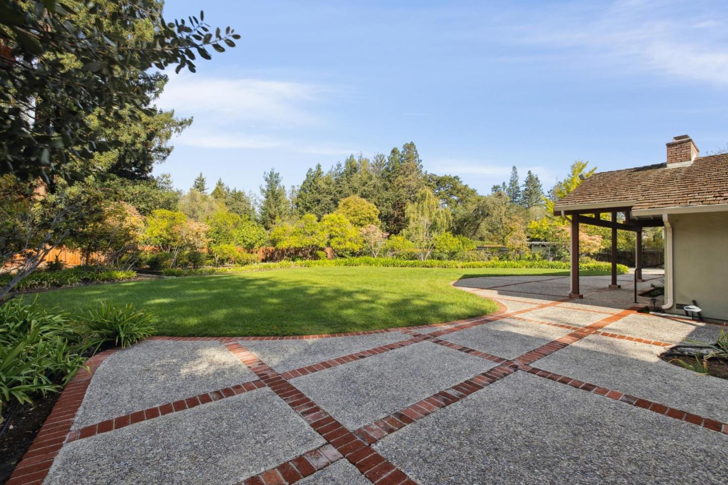 Detail Gallery Image 34 of 139 For 57 Fairview Ave, Atherton,  CA 94027 - 6 Beds | 3/1 Baths