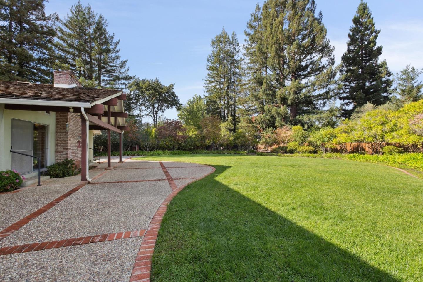 Detail Gallery Image 36 of 139 For 57 Fairview Ave, Atherton,  CA 94027 - 6 Beds | 3/1 Baths