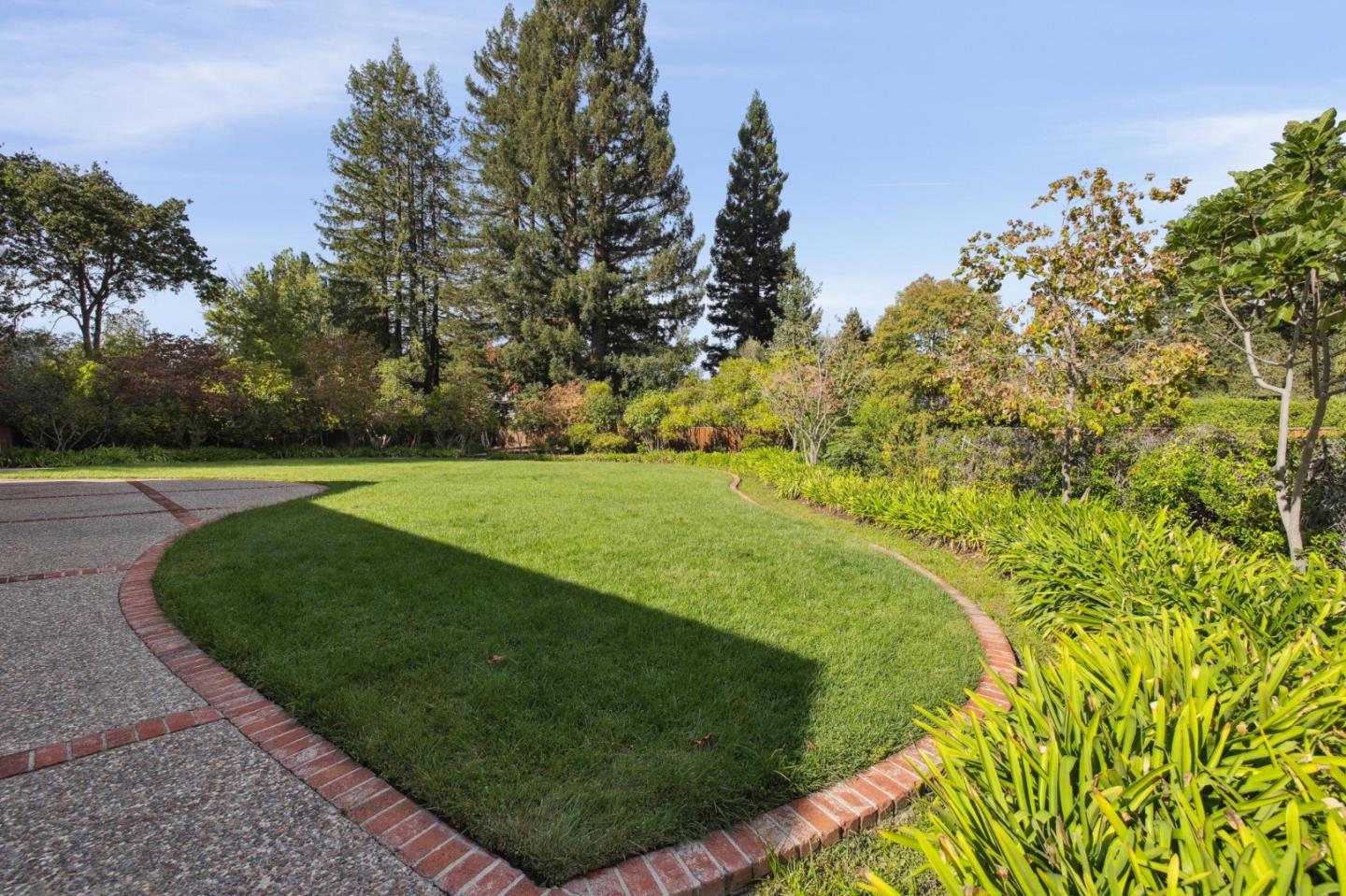 Detail Gallery Image 37 of 139 For 57 Fairview Ave, Atherton,  CA 94027 - 6 Beds | 3/1 Baths