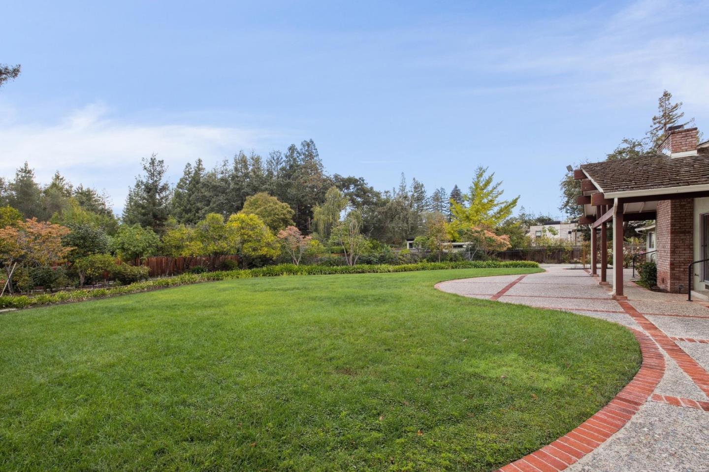 Detail Gallery Image 40 of 139 For 57 Fairview Ave, Atherton,  CA 94027 - 6 Beds | 3/1 Baths