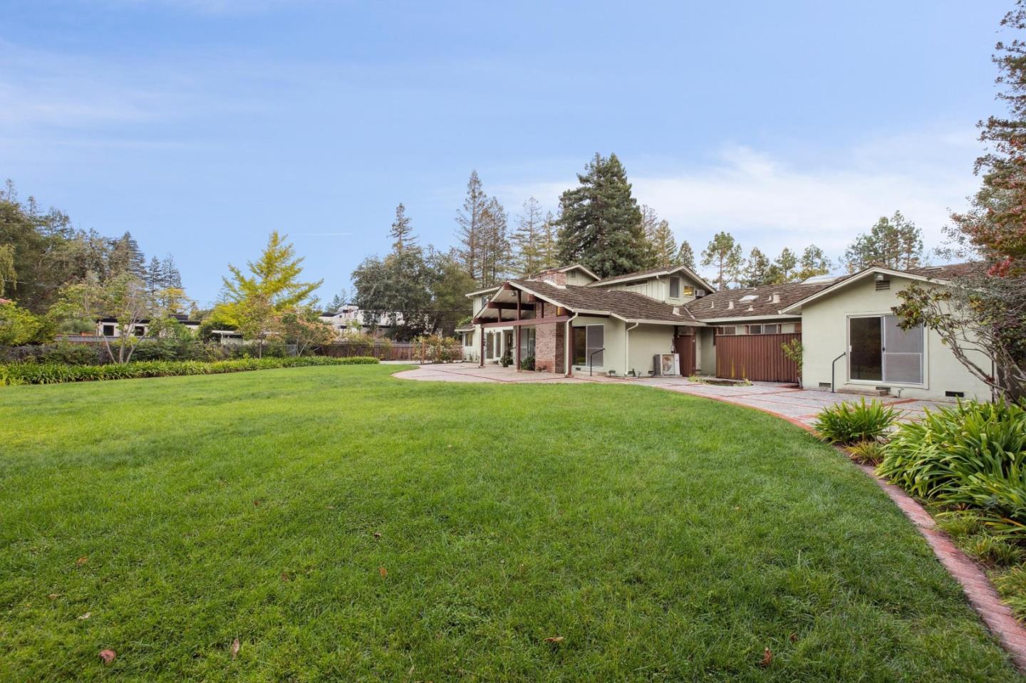 Detail Gallery Image 41 of 139 For 57 Fairview Ave, Atherton,  CA 94027 - 6 Beds | 3/1 Baths