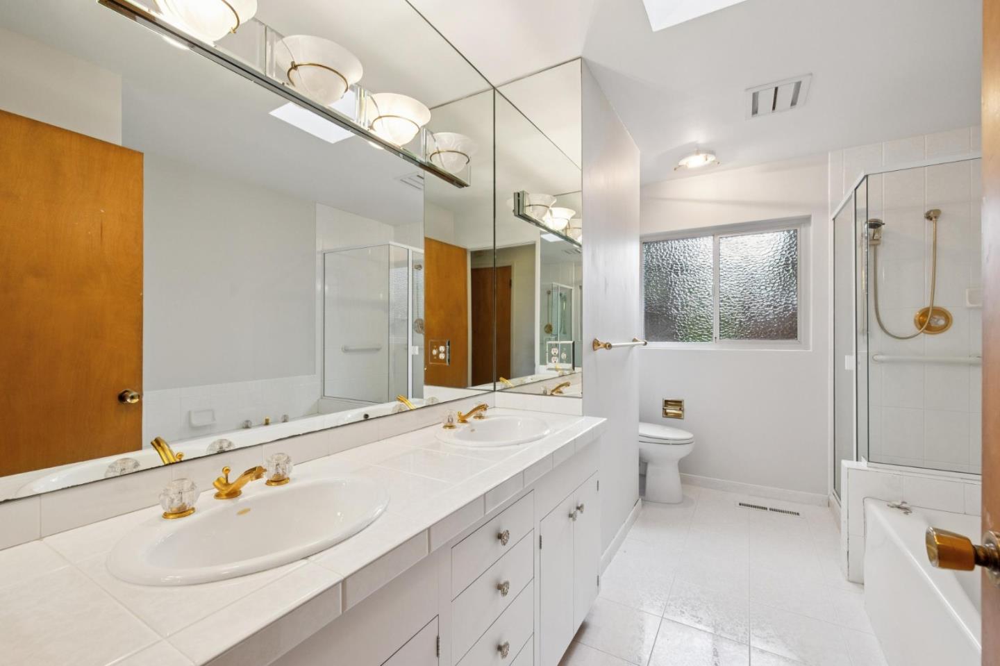 Detail Gallery Image 69 of 139 For 57 Fairview Ave, Atherton,  CA 94027 - 6 Beds | 3/1 Baths