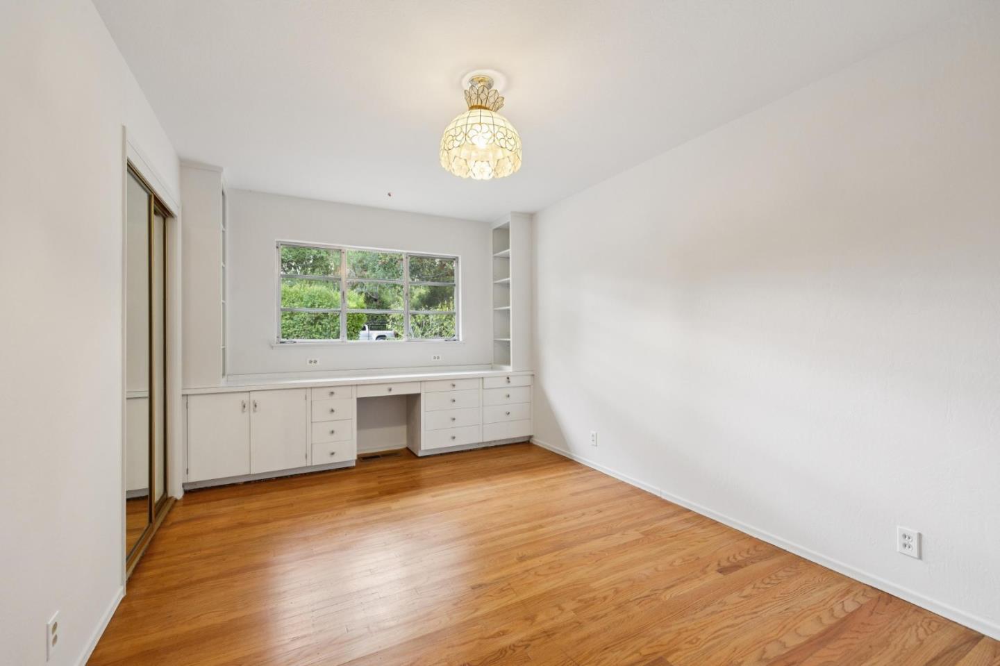 Detail Gallery Image 74 of 139 For 57 Fairview Ave, Atherton,  CA 94027 - 6 Beds | 3/1 Baths