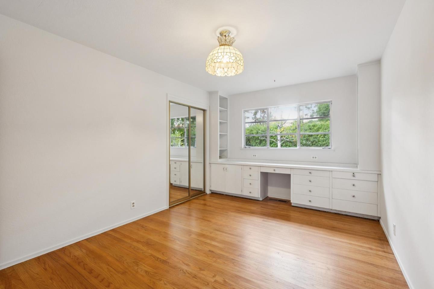 Detail Gallery Image 75 of 139 For 57 Fairview Ave, Atherton,  CA 94027 - 6 Beds | 3/1 Baths