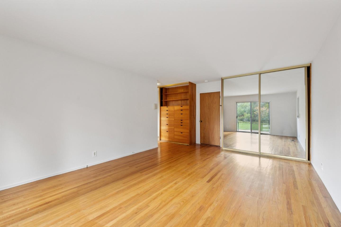 Detail Gallery Image 94 of 139 For 57 Fairview Ave, Atherton,  CA 94027 - 6 Beds | 3/1 Baths