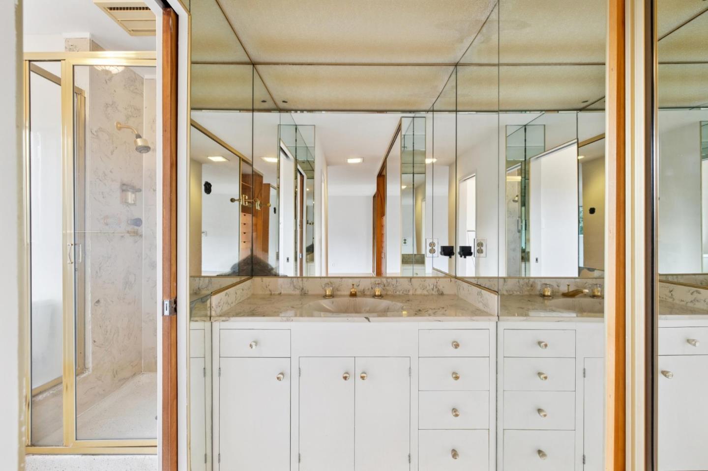 Detail Gallery Image 95 of 139 For 57 Fairview Ave, Atherton,  CA 94027 - 6 Beds | 3/1 Baths