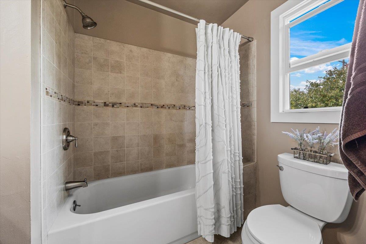 Detail Gallery Image 25 of 47 For 3605 Pacific Blvd, San Mateo,  CA 94403 - 2 Beds | 1 Baths