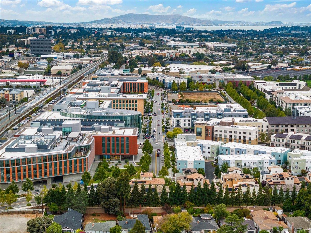 Detail Gallery Image 45 of 47 For 3605 Pacific Blvd, San Mateo,  CA 94403 - 2 Beds | 1 Baths