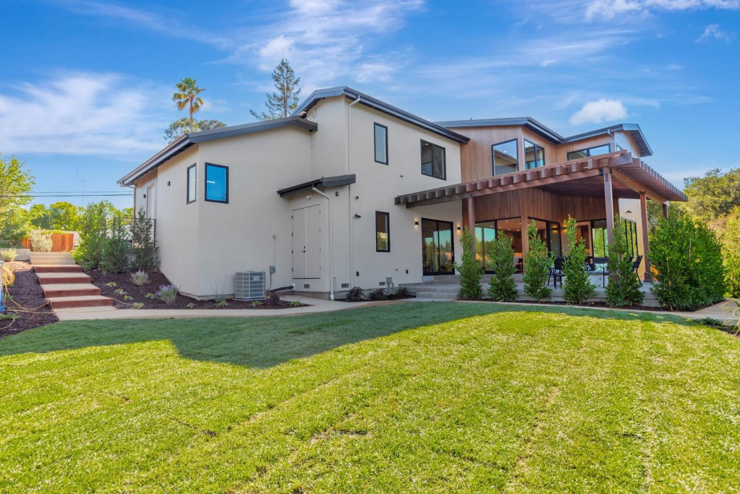 Detail Gallery Image 50 of 53 For 1019 Wilmington Way, Redwood City,  CA 94062 - 4 Beds | 3/1 Baths