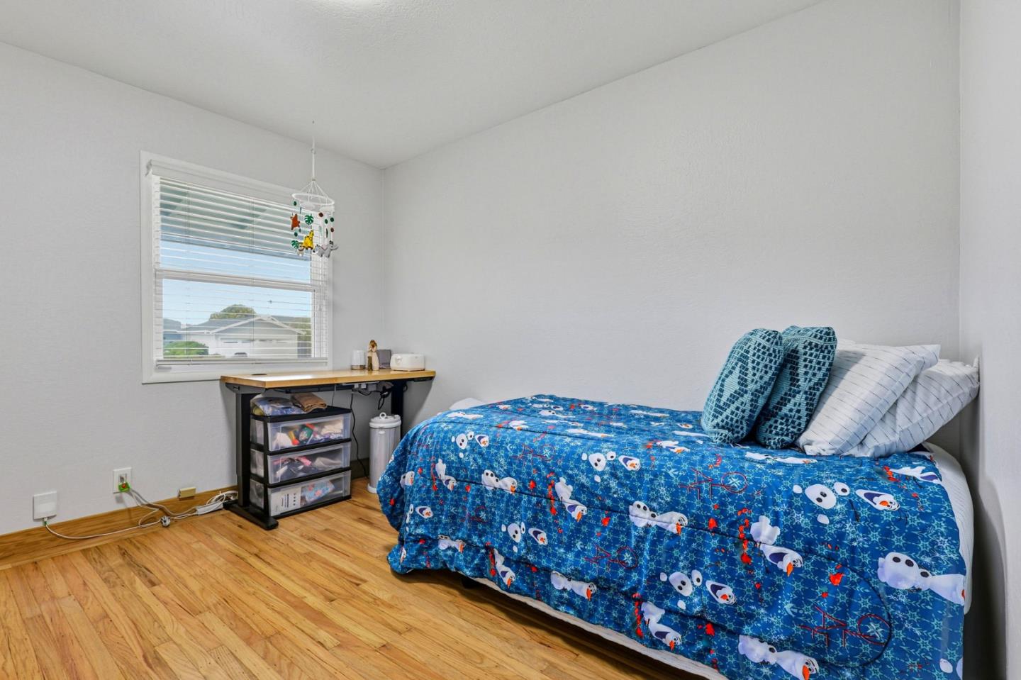 Detail Gallery Image 18 of 31 For 1127 Cervantes Way, Pacifica,  CA 94044 - 3 Beds | 1 Baths