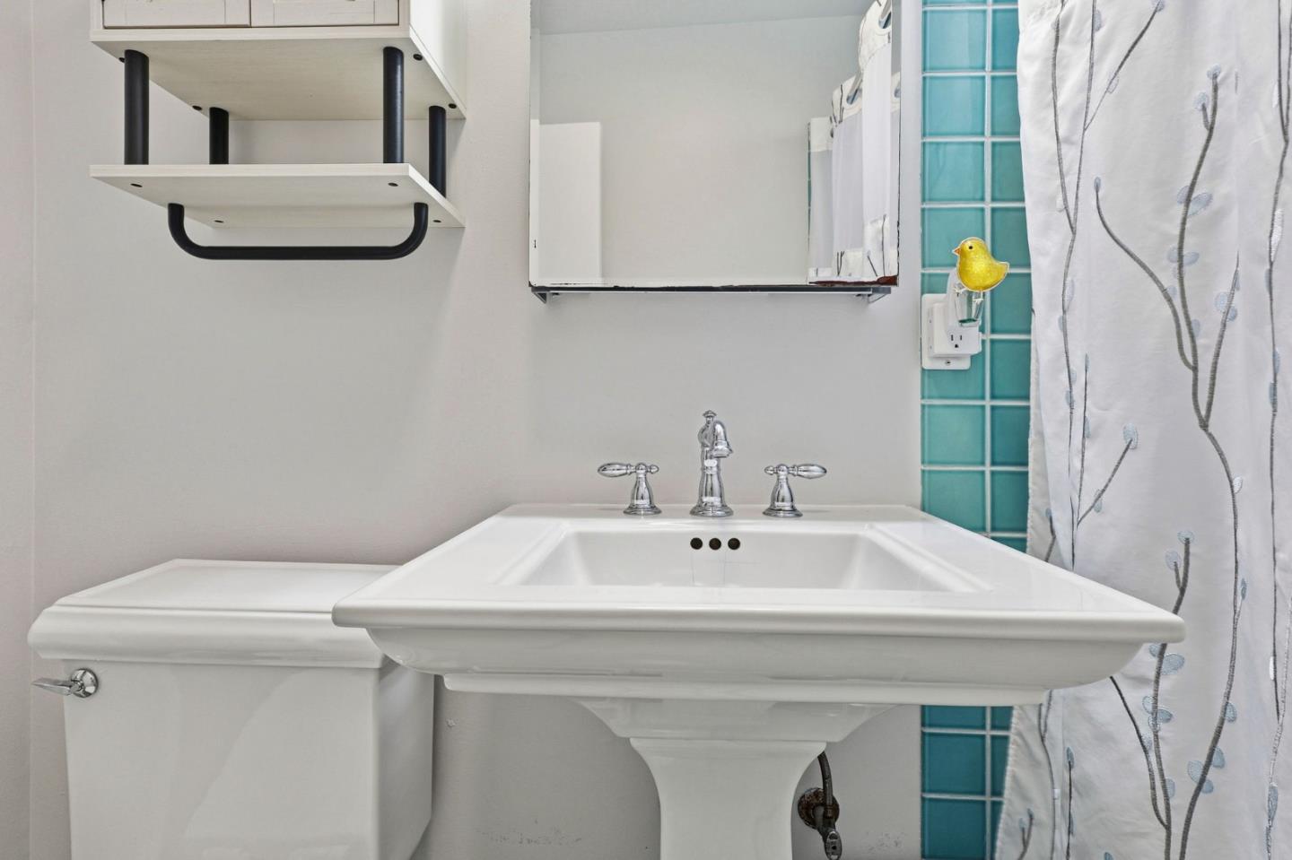 Detail Gallery Image 20 of 31 For 1127 Cervantes Way, Pacifica,  CA 94044 - 3 Beds | 1 Baths