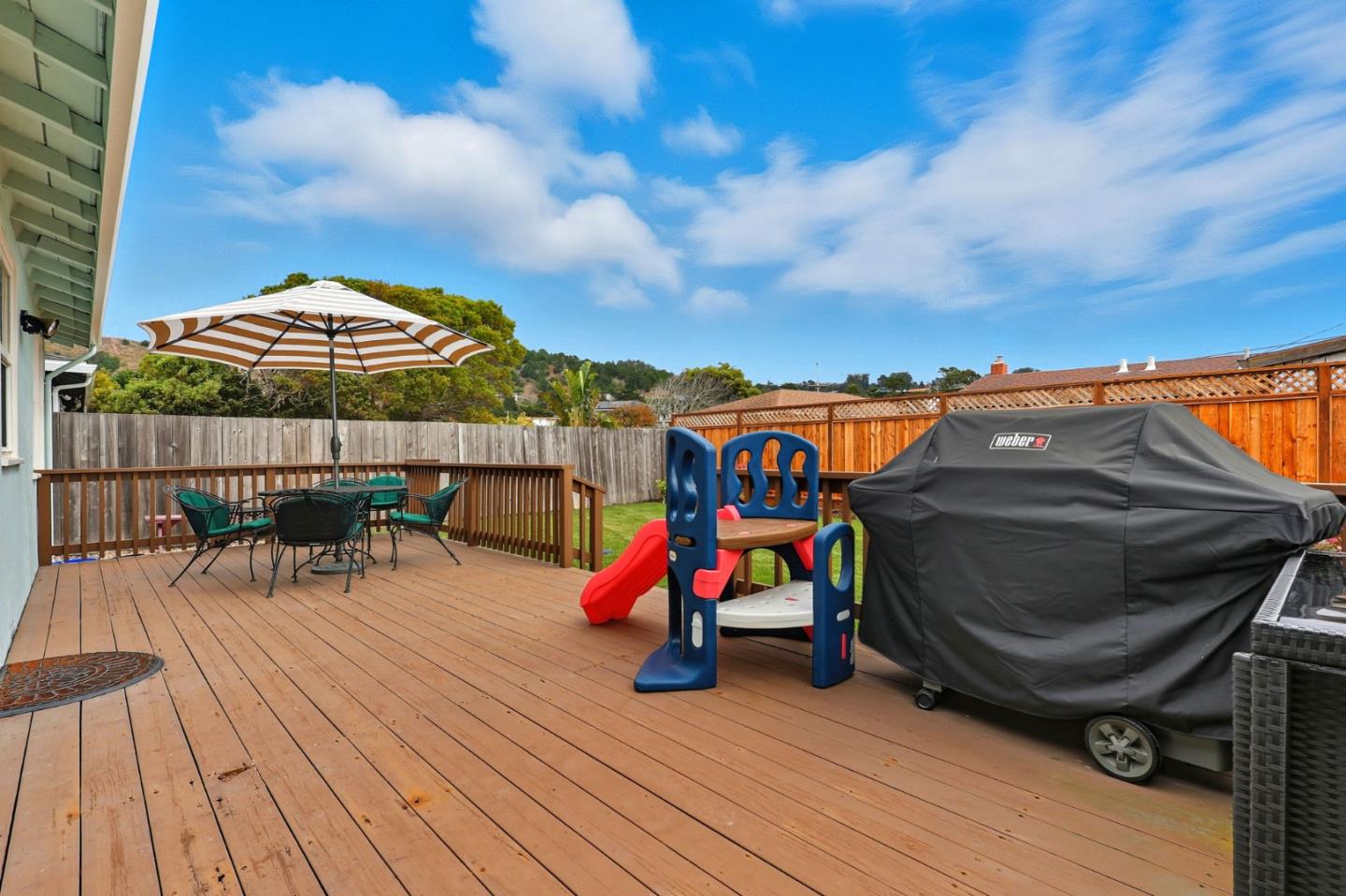 Detail Gallery Image 23 of 31 For 1127 Cervantes Way, Pacifica,  CA 94044 - 3 Beds | 1 Baths
