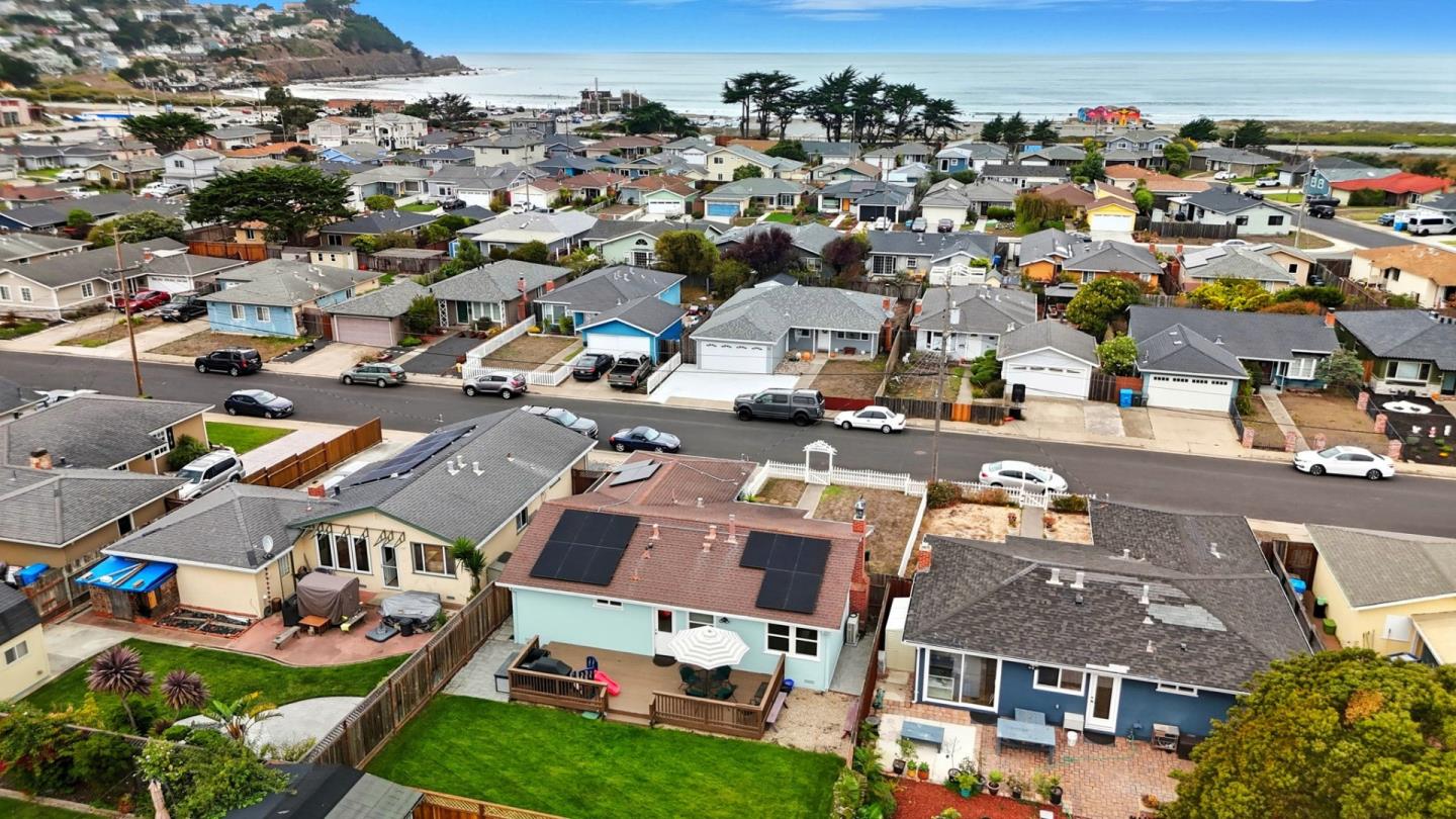 Detail Gallery Image 29 of 31 For 1127 Cervantes Way, Pacifica,  CA 94044 - 3 Beds | 1 Baths