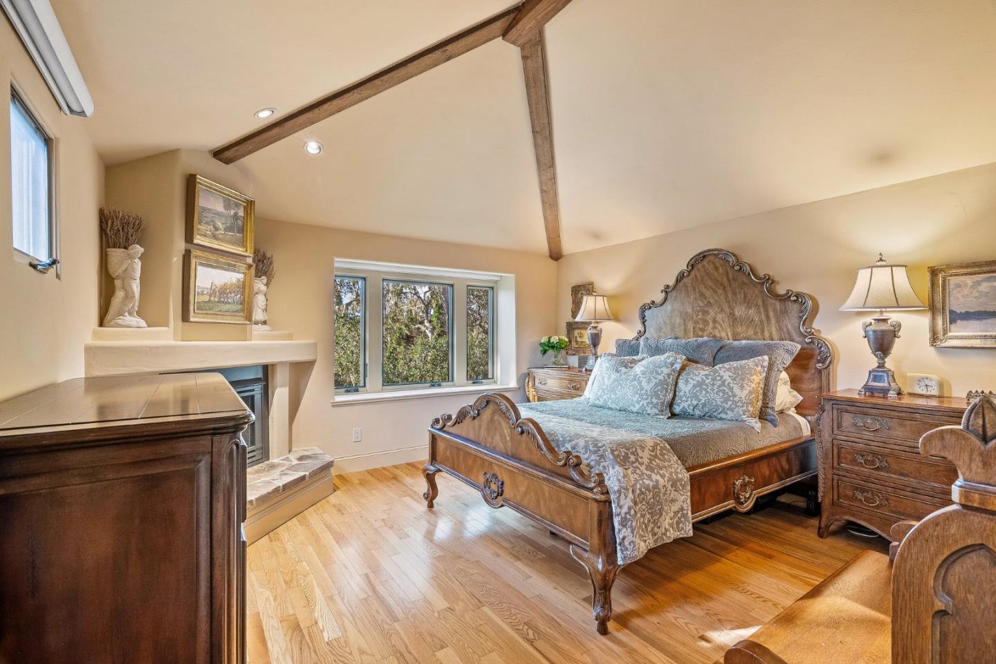 Detail Gallery Image 30 of 39 For 24584 Castro Ln, Carmel,  CA 93923 - 3 Beds | 2 Baths