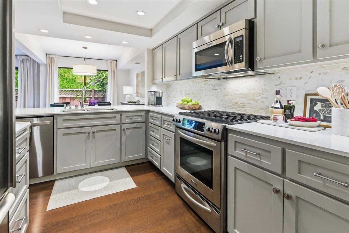 Detail Gallery Image 18 of 52 For 1126 Cherryview Ln, San Jose,  CA 95118 - 3 Beds | 2/1 Baths