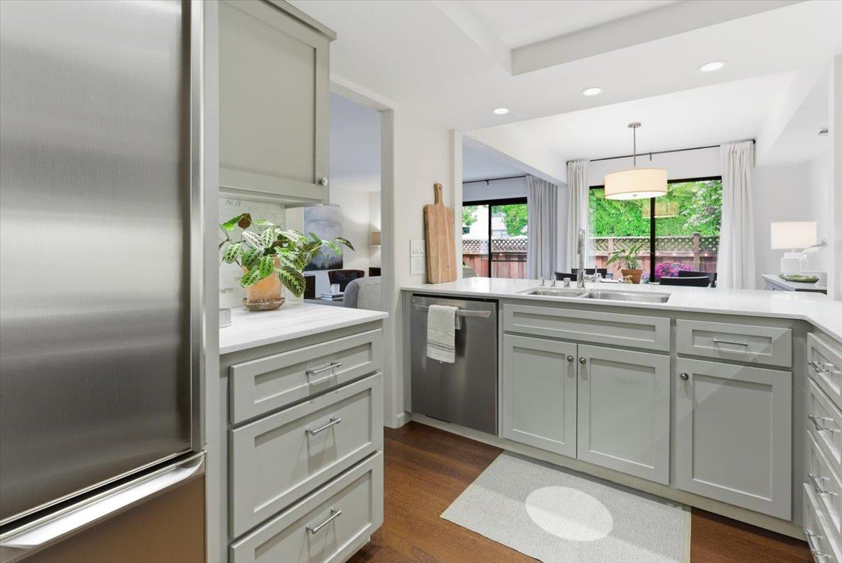 Detail Gallery Image 19 of 52 For 1126 Cherryview Ln, San Jose,  CA 95118 - 3 Beds | 2/1 Baths