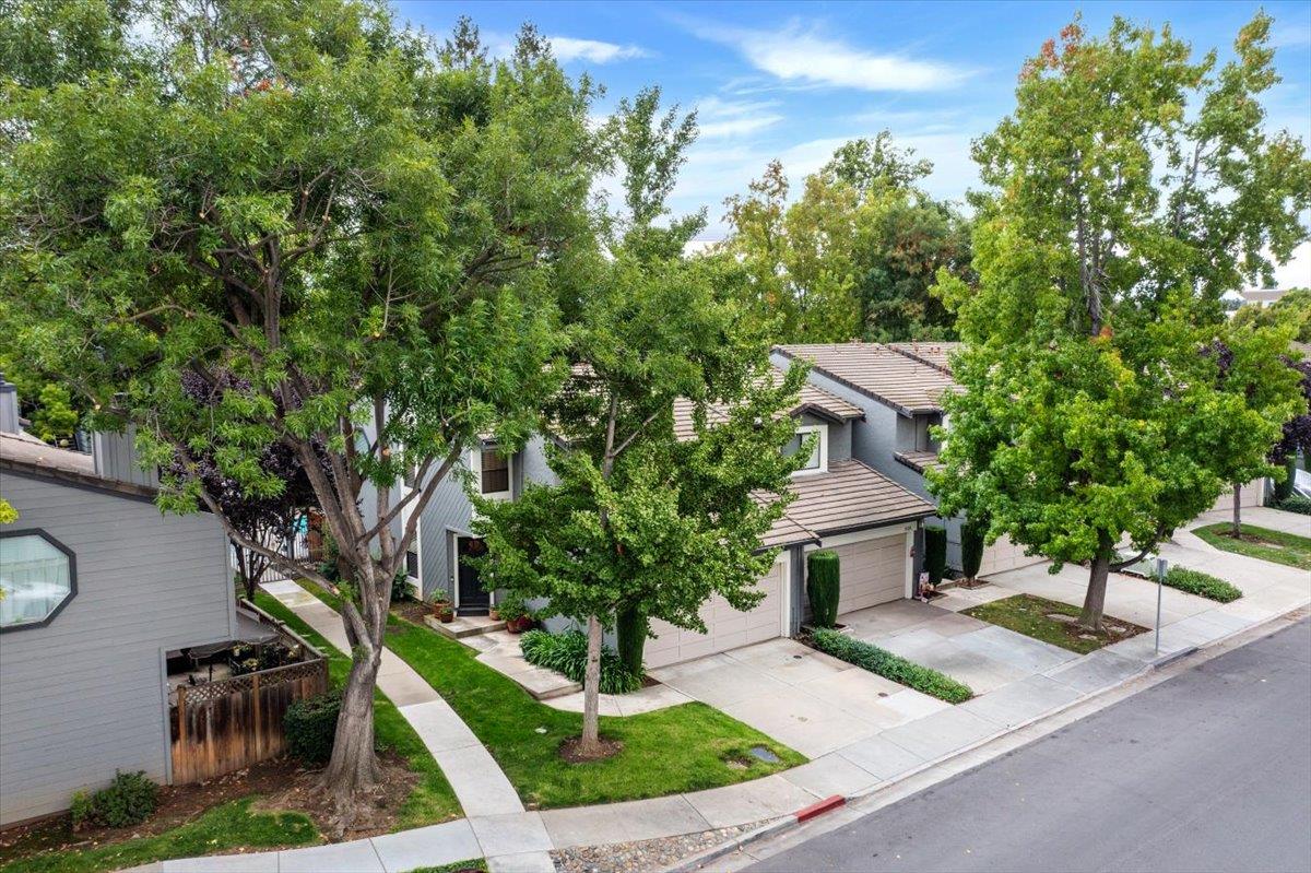 Detail Gallery Image 2 of 52 For 1126 Cherryview Ln, San Jose,  CA 95118 - 3 Beds | 2/1 Baths