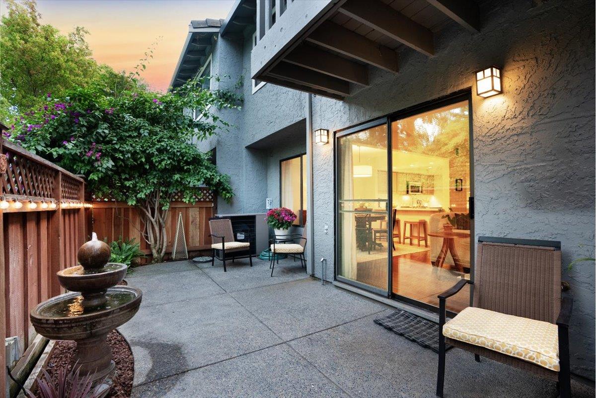 Detail Gallery Image 3 of 52 For 1126 Cherryview Ln, San Jose,  CA 95118 - 3 Beds | 2/1 Baths