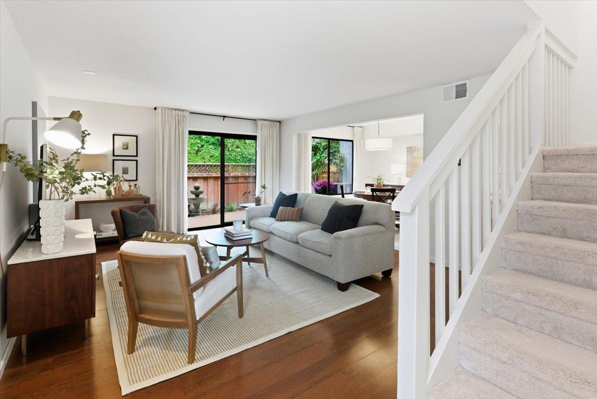 Detail Gallery Image 6 of 52 For 1126 Cherryview Ln, San Jose,  CA 95118 - 3 Beds | 2/1 Baths