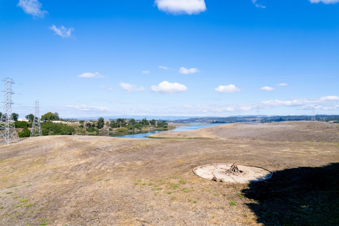 Detail Gallery Image 12 of 31 For 13265 Avila Rd, Moss Landing,  CA 95039 - 2 Beds | 1 Baths
