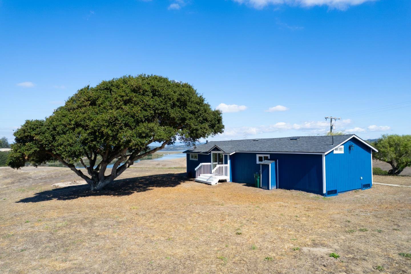Detail Gallery Image 13 of 31 For 13265 Avila Rd, Moss Landing,  CA 95039 - 2 Beds | 1 Baths