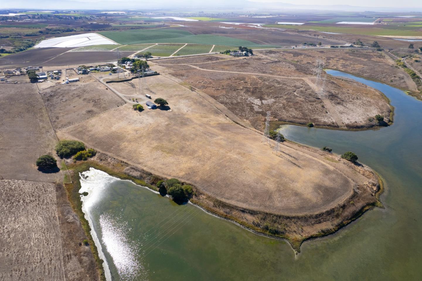 Detail Gallery Image 6 of 31 For 13265 Avila Rd, Moss Landing,  CA 95039 - 2 Beds | 1 Baths