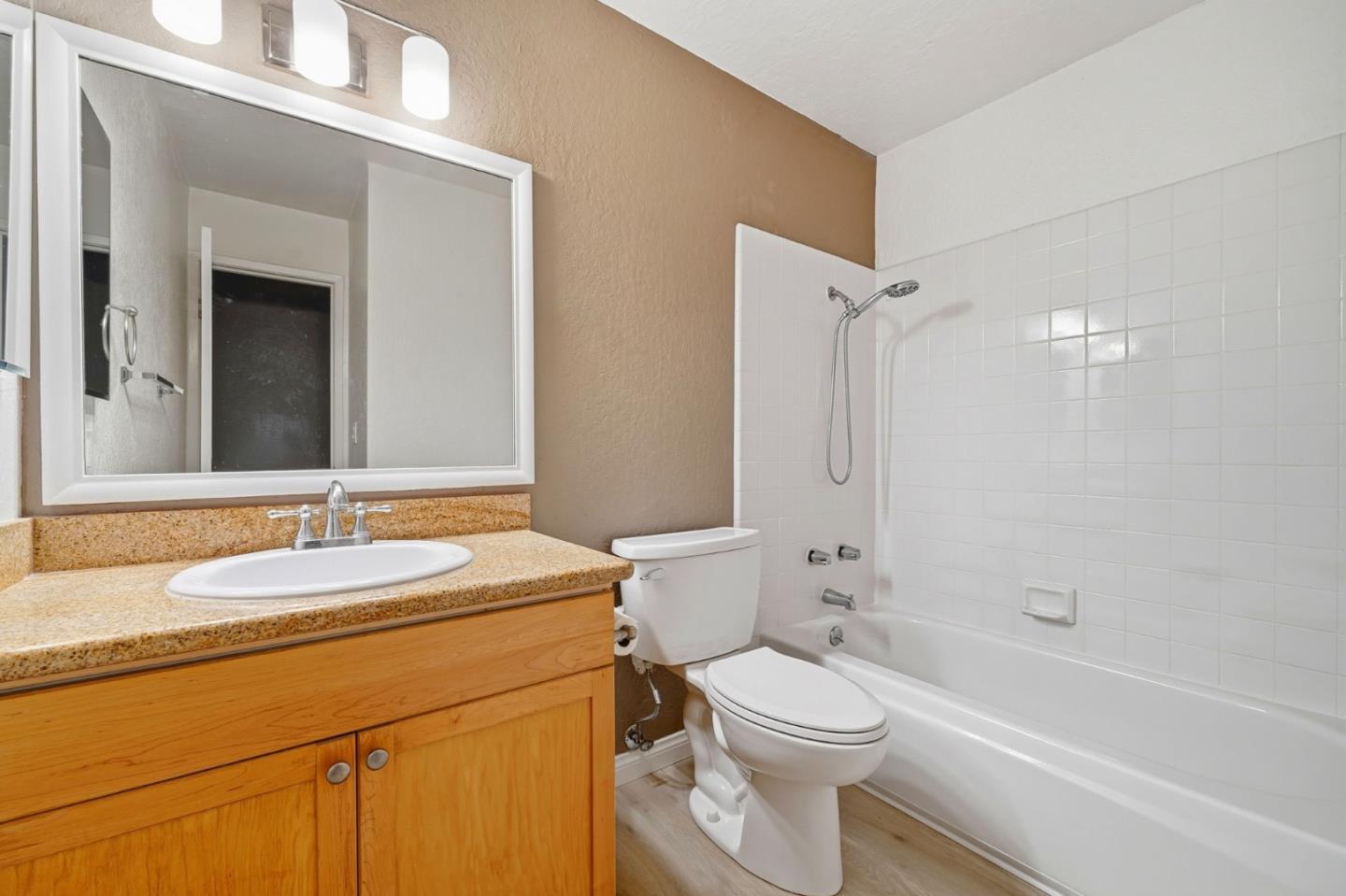 Detail Gallery Image 17 of 29 For 1085 Murrieta Blvd #324,  Livermore,  CA 94550 - 1 Beds | 1 Baths
