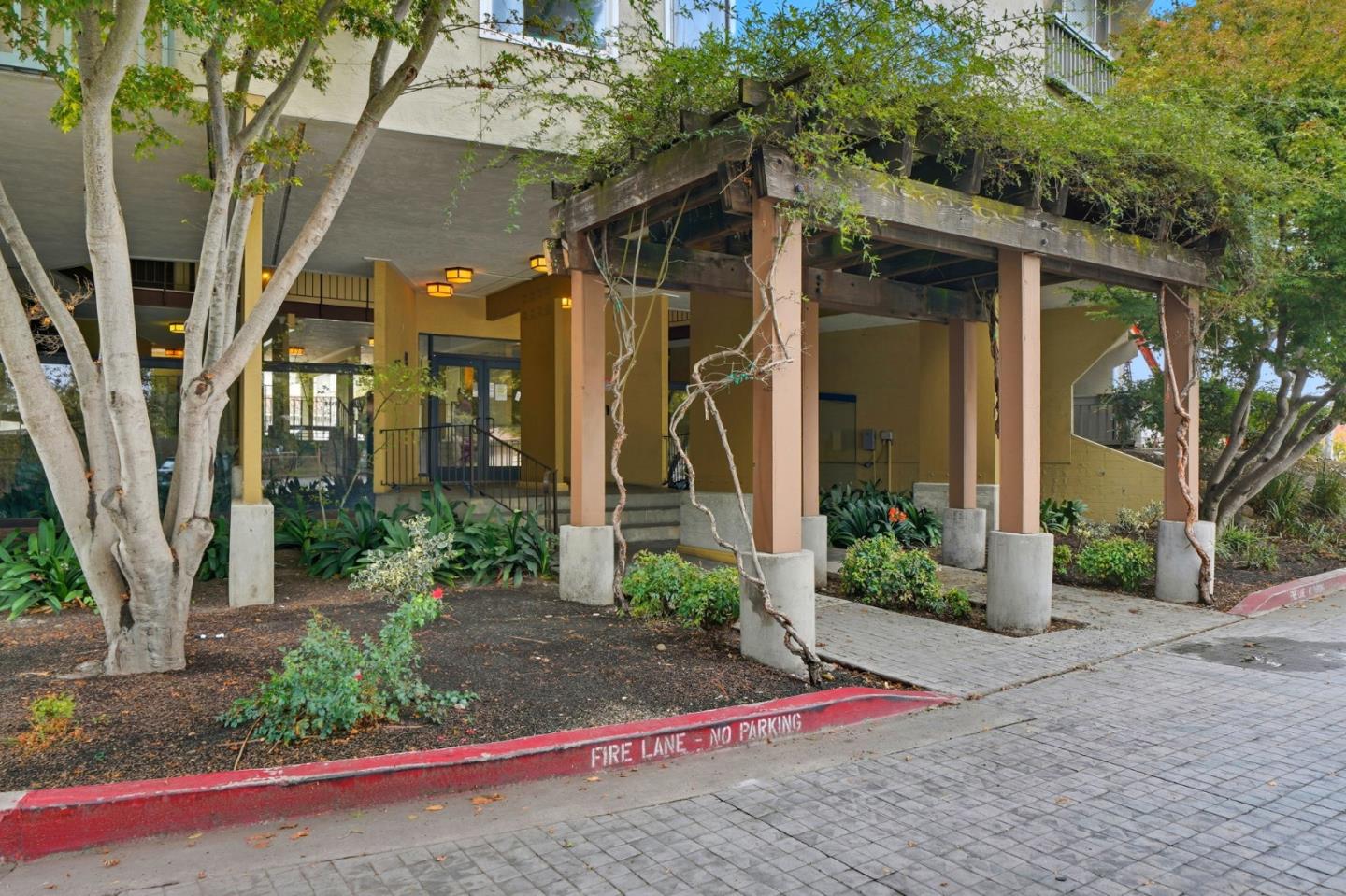 Detail Gallery Image 25 of 29 For 1085 Murrieta Blvd #324,  Livermore,  CA 94550 - 1 Beds | 1 Baths