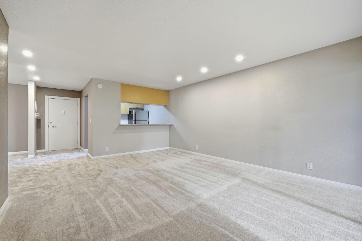 Detail Gallery Image 5 of 29 For 1085 Murrieta Blvd #324,  Livermore,  CA 94550 - 1 Beds | 1 Baths