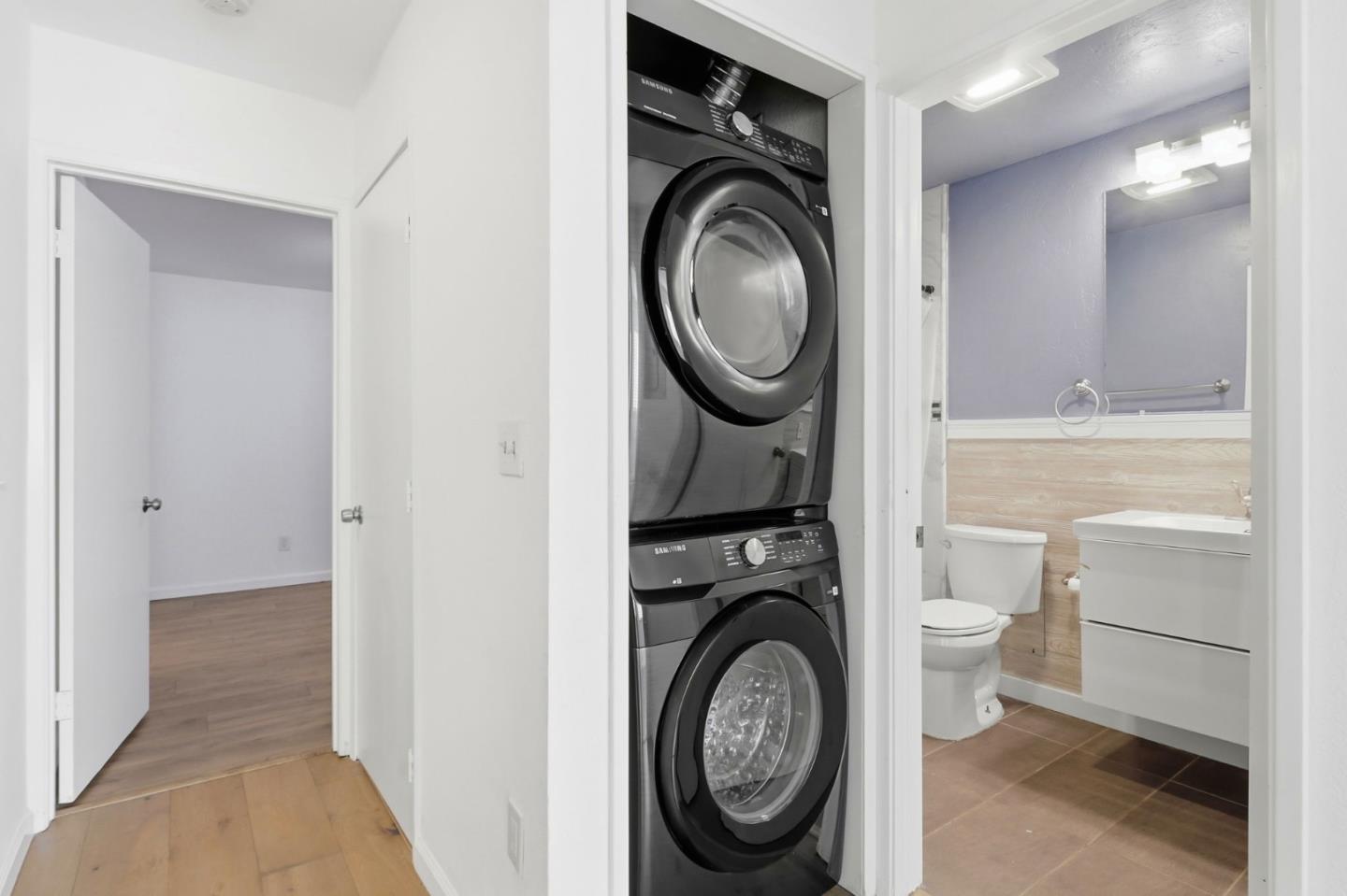 Detail Gallery Image 13 of 27 For 4925 Flat Rock Cir, San Jose,  CA 95136 - 3 Beds | 2/1 Baths