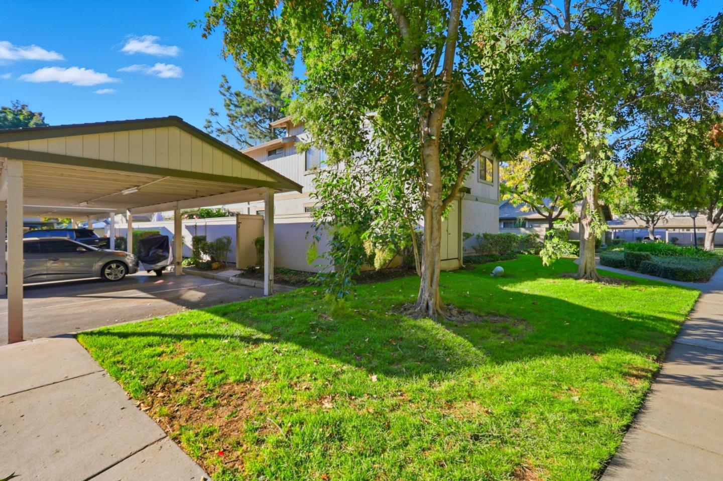 Detail Gallery Image 24 of 27 For 4925 Flat Rock Cir, San Jose,  CA 95136 - 3 Beds | 2/1 Baths