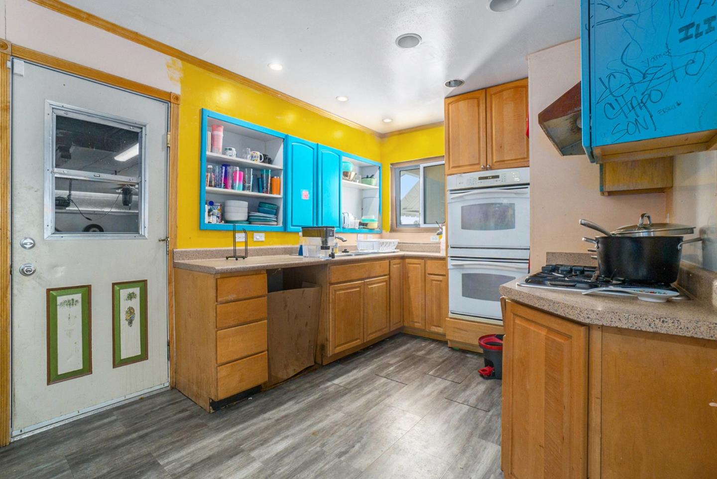 Detail Gallery Image 8 of 18 For 3556 Vancouver Way, Concord,  CA 94520 - 4 Beds | 2 Baths