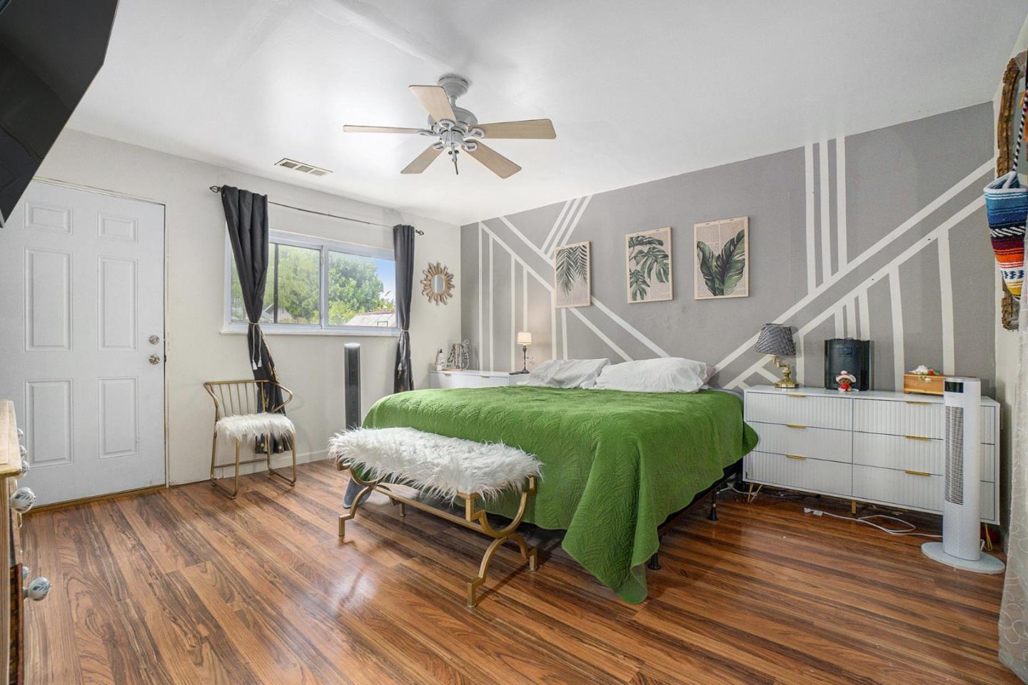 Detail Gallery Image 9 of 18 For 3556 Vancouver Way, Concord,  CA 94520 - 4 Beds | 2 Baths