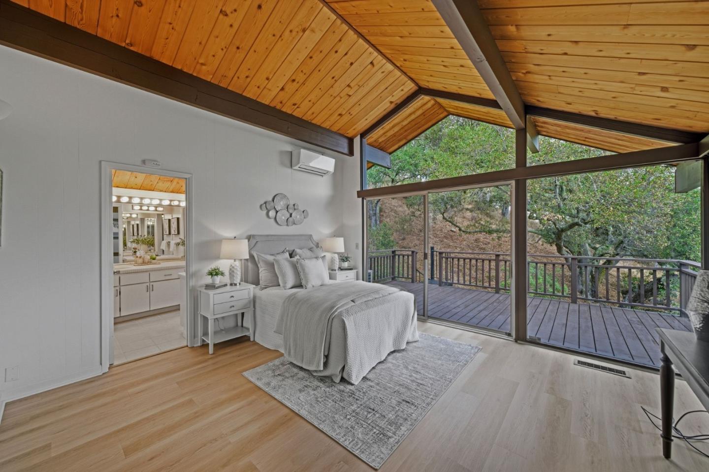 Detail Gallery Image 26 of 75 For 435 Golden Oak Dr, Portola Valley,  CA 94028 - 4 Beds | 3/1 Baths
