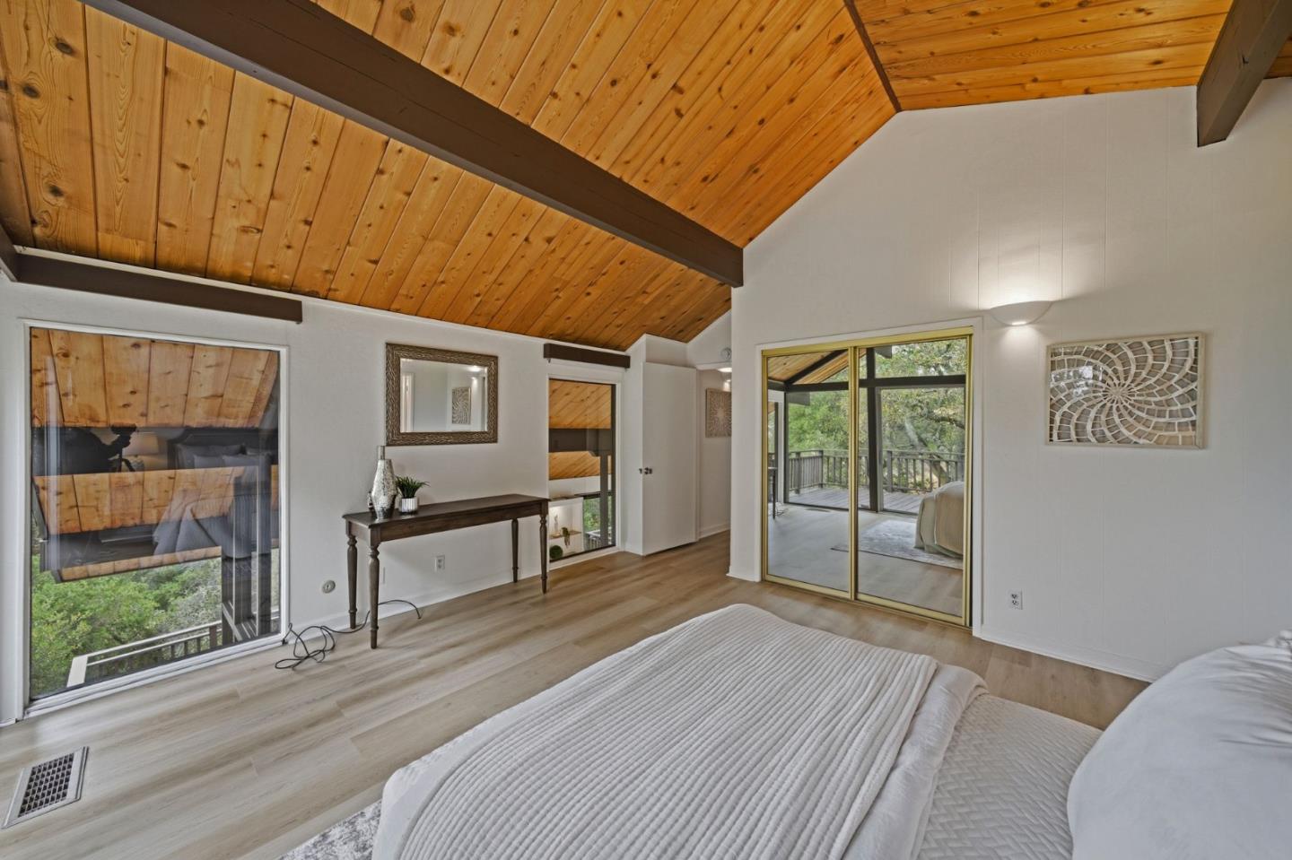Detail Gallery Image 27 of 75 For 435 Golden Oak Dr, Portola Valley,  CA 94028 - 4 Beds | 3/1 Baths
