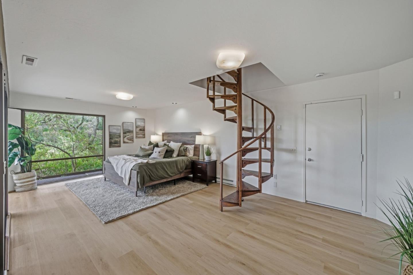 Detail Gallery Image 35 of 75 For 435 Golden Oak Dr, Portola Valley,  CA 94028 - 4 Beds | 3/1 Baths