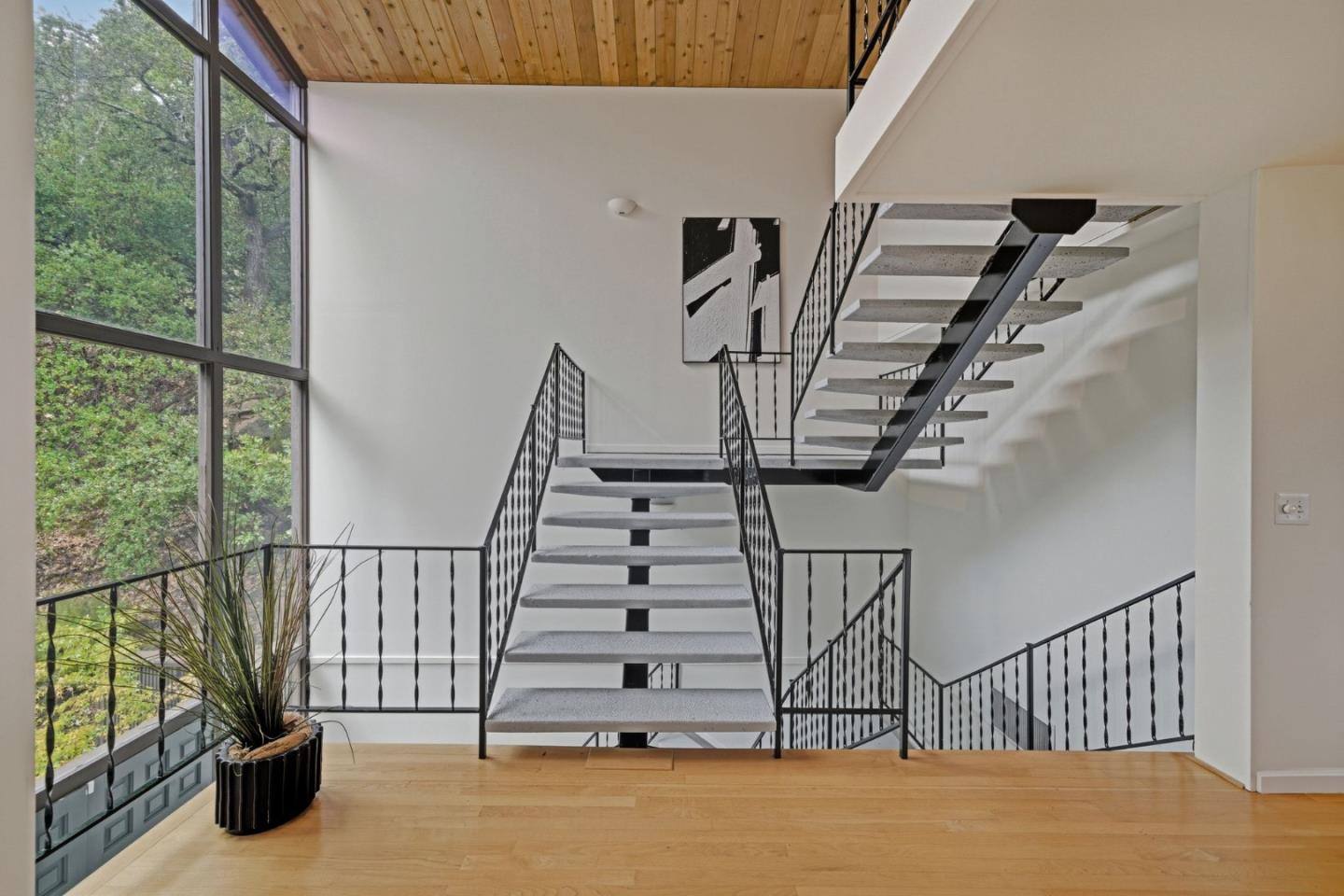 Detail Gallery Image 42 of 75 For 435 Golden Oak Dr, Portola Valley,  CA 94028 - 4 Beds | 3/1 Baths