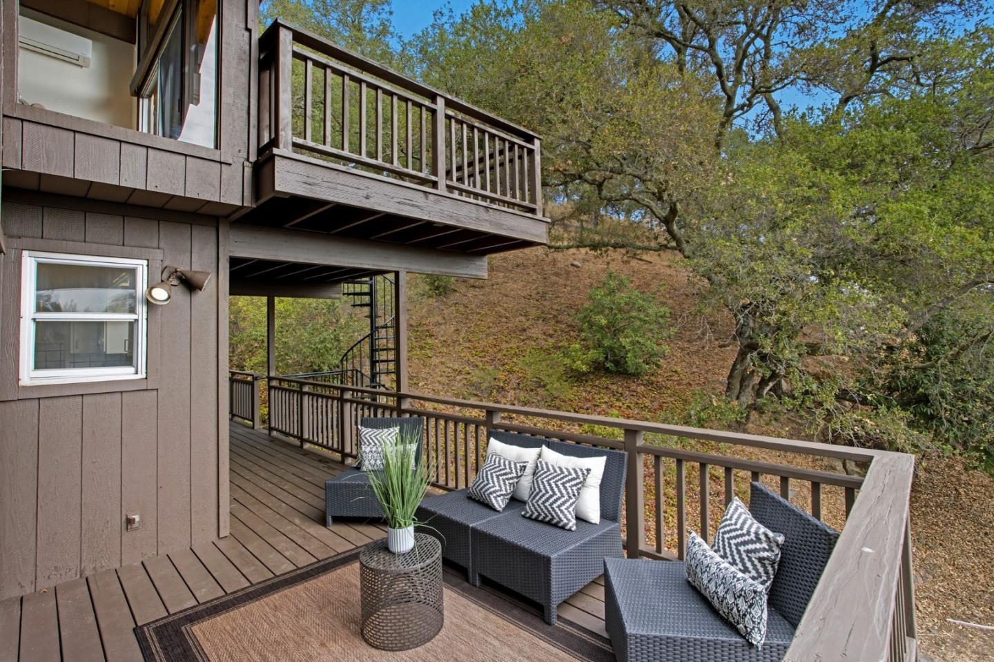 Detail Gallery Image 54 of 75 For 435 Golden Oak Dr, Portola Valley,  CA 94028 - 4 Beds | 3/1 Baths