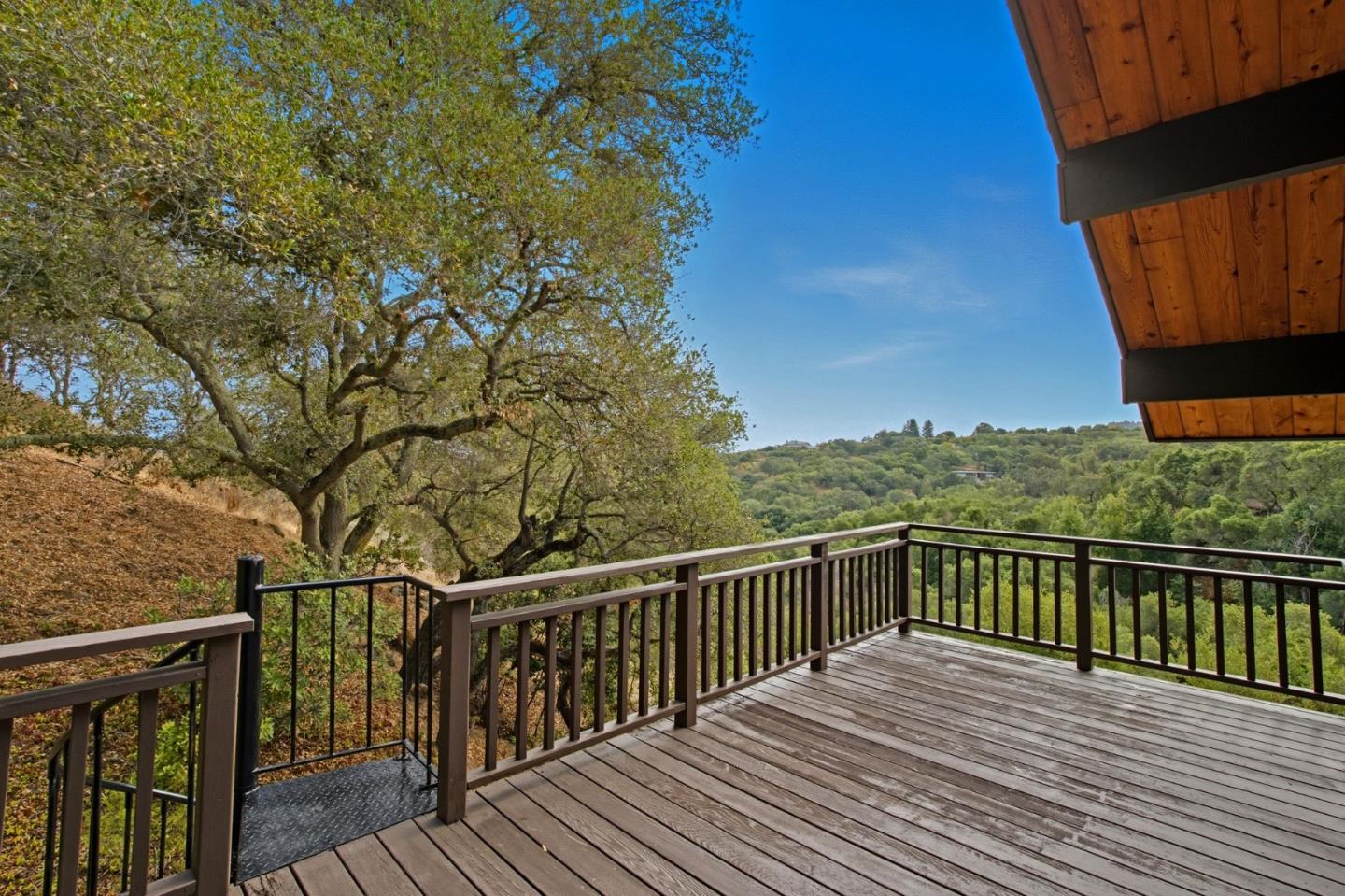Detail Gallery Image 60 of 75 For 435 Golden Oak Dr, Portola Valley,  CA 94028 - 4 Beds | 3/1 Baths
