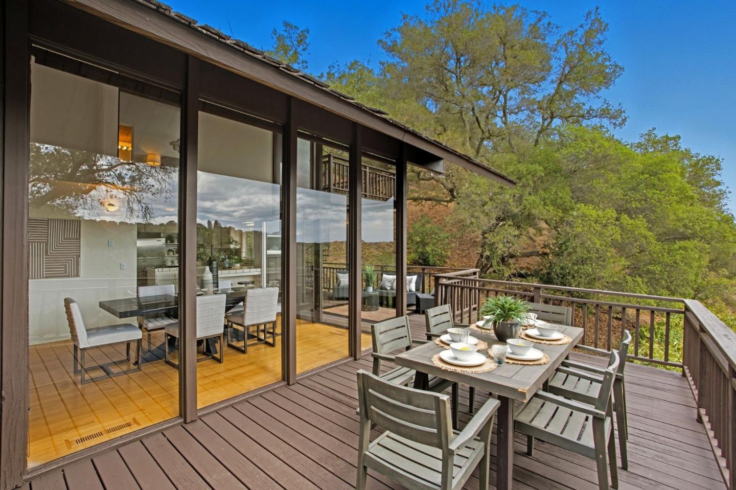 Detail Gallery Image 63 of 75 For 435 Golden Oak Dr, Portola Valley,  CA 94028 - 4 Beds | 3/1 Baths