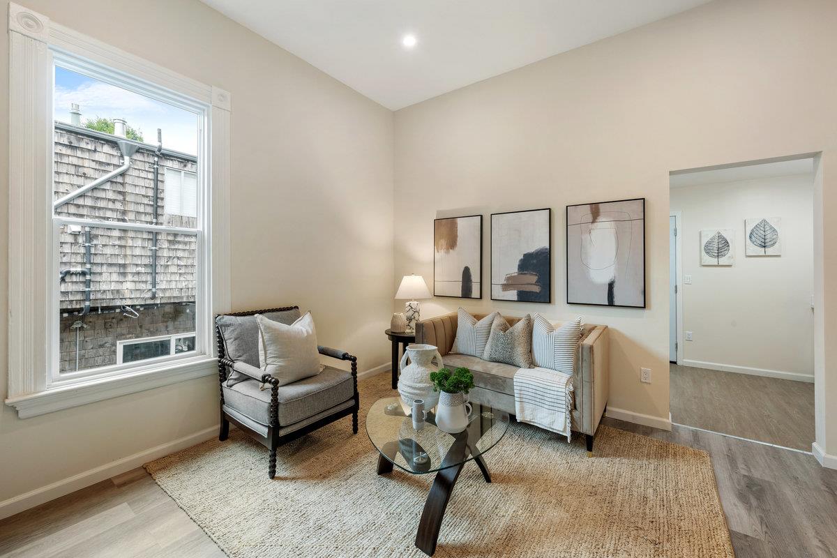 Detail Gallery Image 5 of 40 For 360 Laidley St, San Francisco,  CA 94131 - 4 Beds | 2 Baths