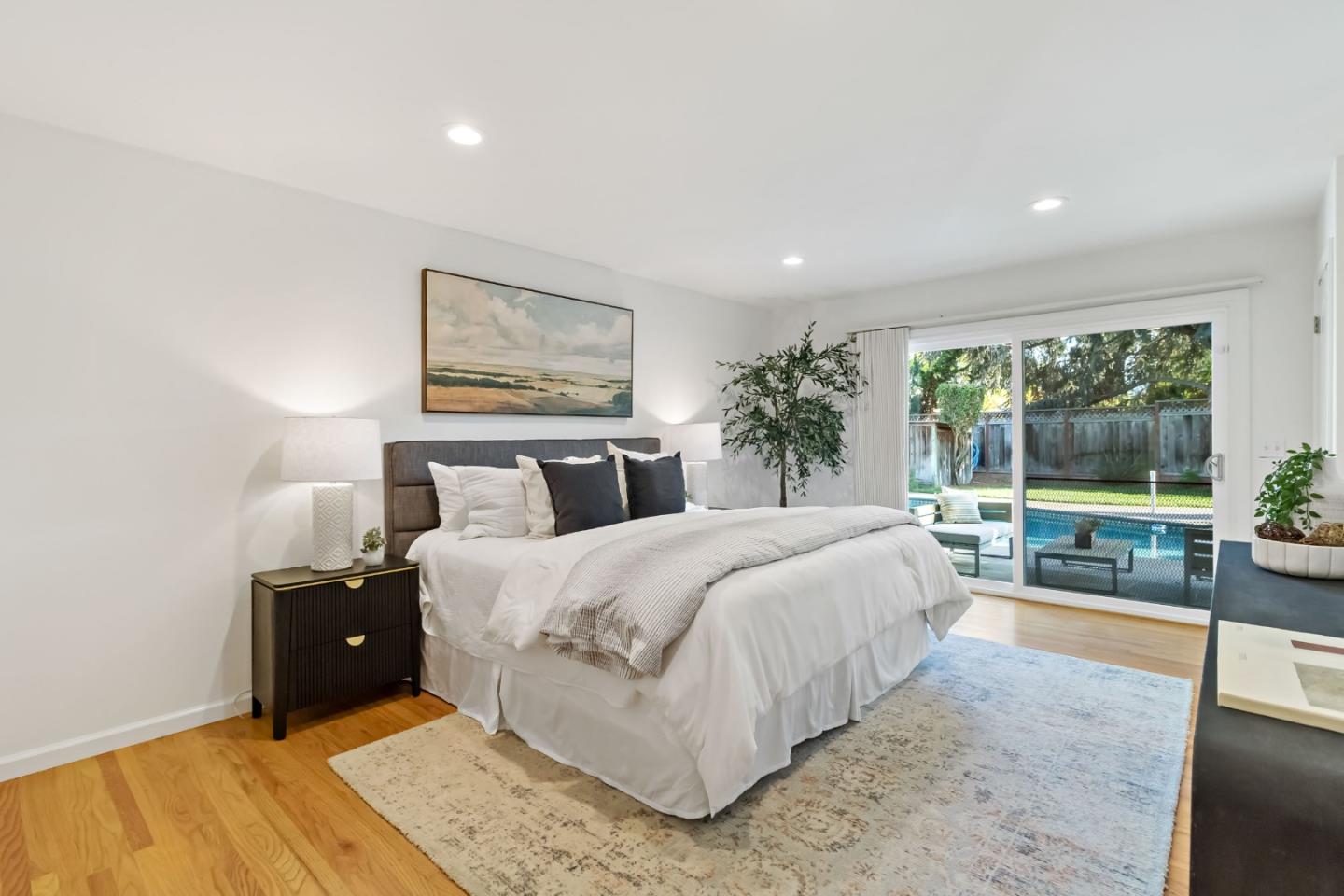 Detail Gallery Image 20 of 42 For 19920 Viewridge Dr, Saratoga,  CA 95070 - 4 Beds | 2/1 Baths