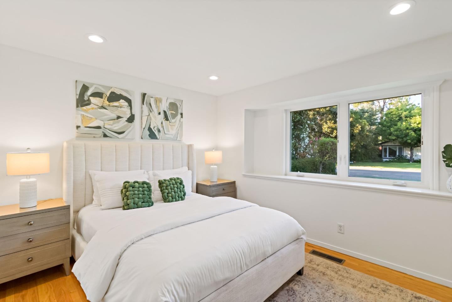 Detail Gallery Image 24 of 42 For 19920 Viewridge Dr, Saratoga,  CA 95070 - 4 Beds | 2/1 Baths