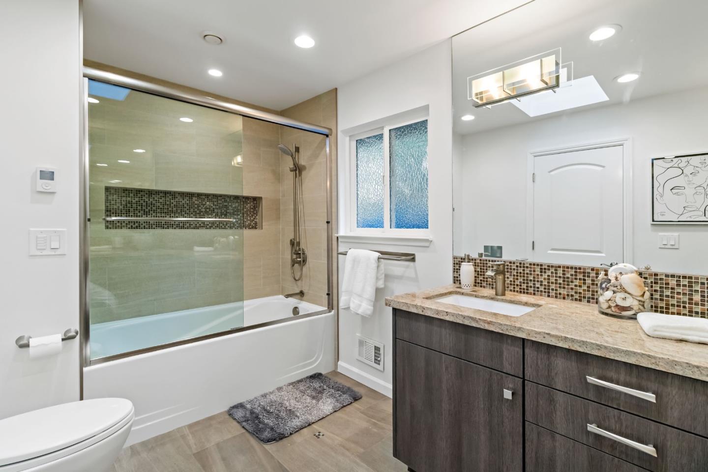 Detail Gallery Image 28 of 42 For 19920 Viewridge Dr, Saratoga,  CA 95070 - 4 Beds | 2/1 Baths