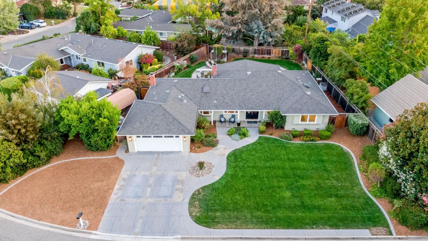 Detail Gallery Image 38 of 42 For 19920 Viewridge Dr, Saratoga,  CA 95070 - 4 Beds | 2/1 Baths